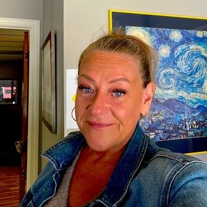 Meet your Posher, Marylou